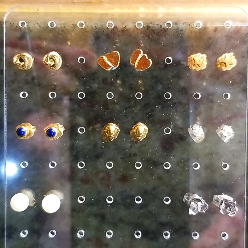 8 small post earrings